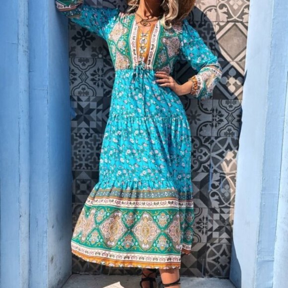 Floral Print Ruffle Hem Dress - Picture 3 of 6